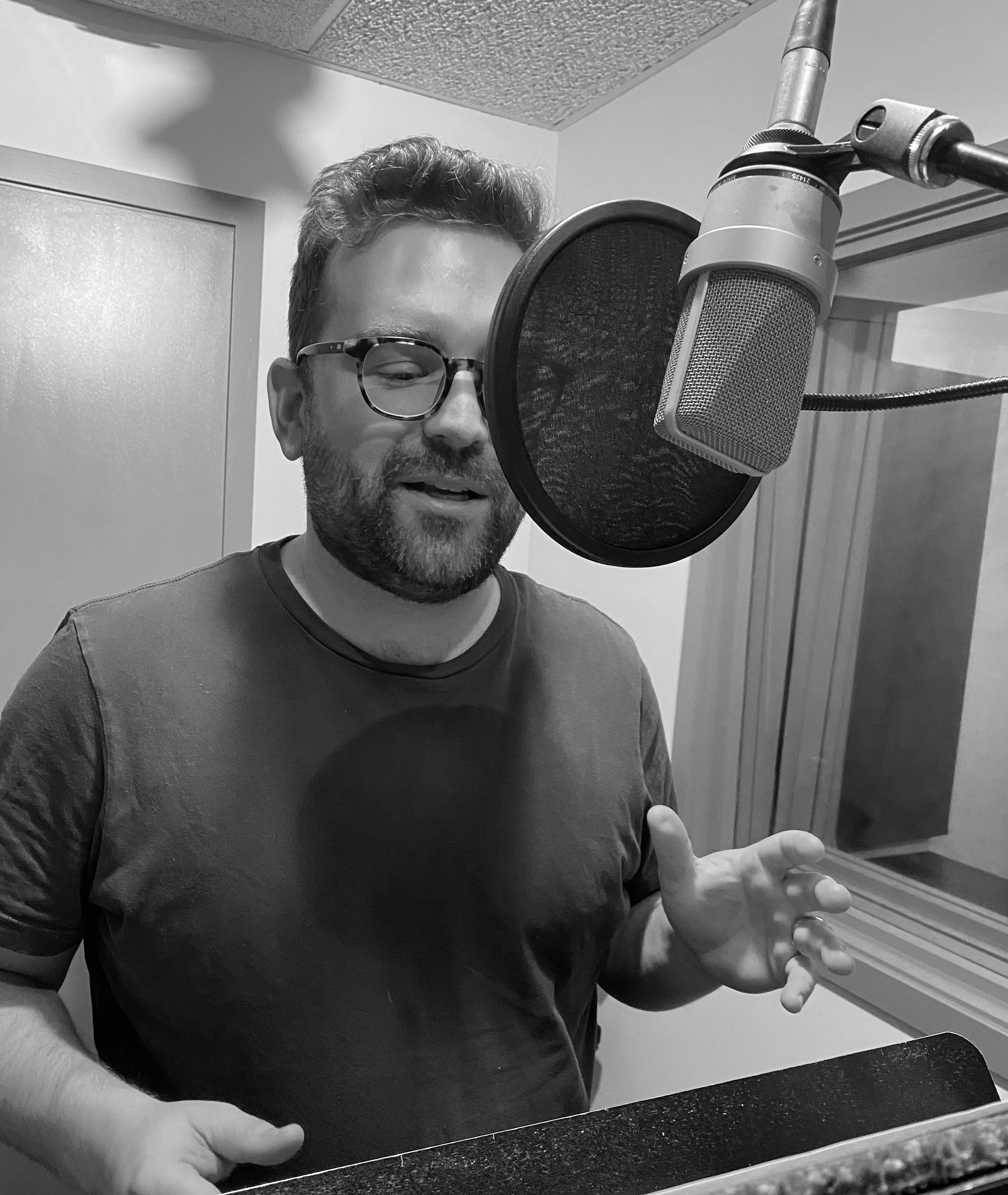 Don't be shy. Get in touch with Jeff about a custom voice sample for your next project.